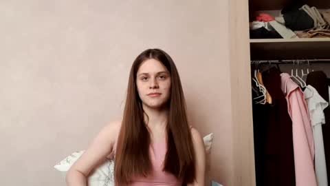 Aurora online show from April 20, 7:00 am