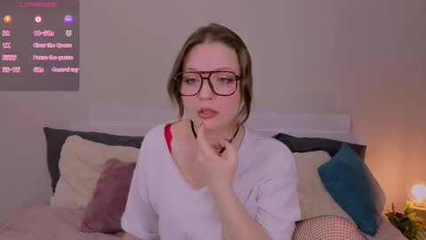 Marie online show from February 5, 4:15 am