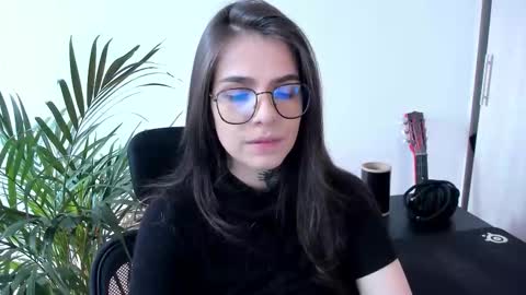 Meurif online show from October 18, 3:04 pm