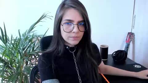 Meurif online show from October 19, 3:14 pm