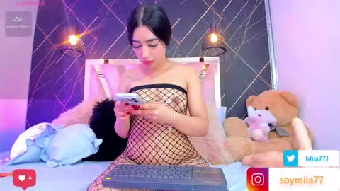 Mia online show from February 6, 4:05 am