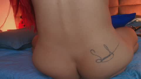 Emi online show from October 24, 8:16 pm