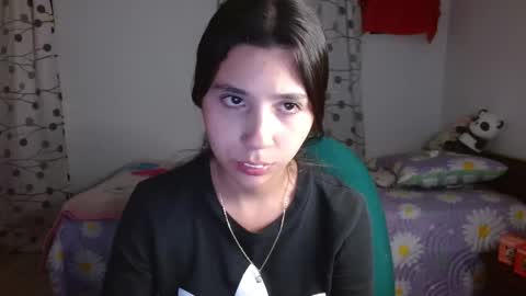 Snapshot of mia__lopez_ chatting on February 27, 1:05 am Mia online show from February 27, 1:05 am