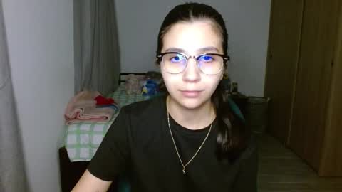 Snapshot of mia__lopez_ chatting on October 21, 1:31 am Mia online show from October 21, 1:31 am