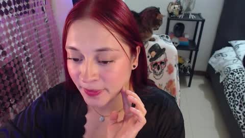 Snapshot of mia_adams_red chatting on October 12, 1:30 am mia online show from October 12, 1:30 am