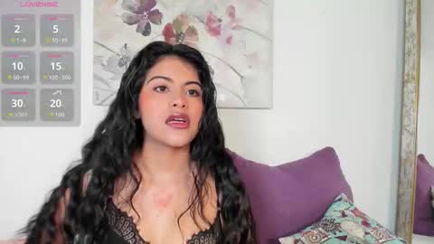 Mia Cano online show from November 14, 1:00 pm