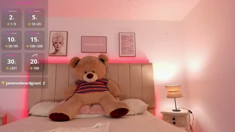 Snapshot of mia_corner chatting on October 23, 10:16 pm mia_corner online show from October 23, 10:16 pm