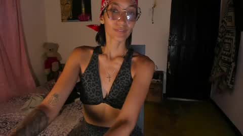 Mia Sandoval online show from April 25, 1:41 pm