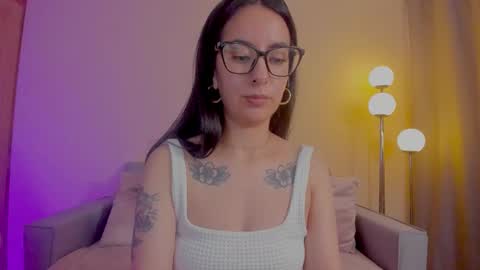 Sarah Luna online show from March 8, 5:28 pm