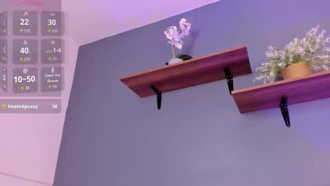 mia_gil_ online show from October 15, 11:29 pm