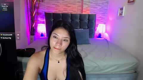 ZOE online show from March 11, 9:17 pm