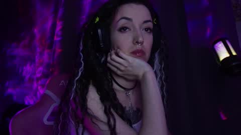 Snapshot of mia_kiki chatting on October 28, 8:57 pm Mia KikiMy schedule this weekThursday Friday Saturday Sunday online show from October 28, 8:57 pm