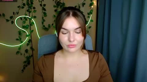 mia_lemm online show from February 12, 8:05 am