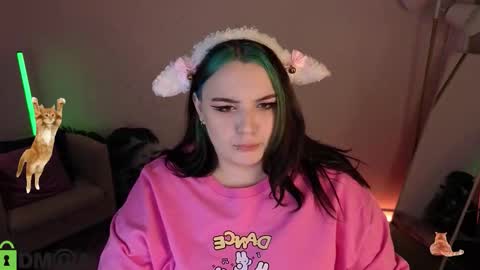 Mia online show from March 21, 1:43 am