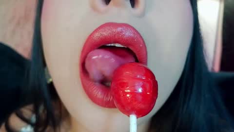 Mia online show from February 25, 12:20 am