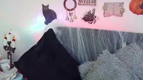 Mia Roux online show from October 19, 12:34 am