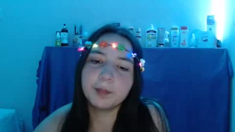 Snapshot of mia_smithl chatting on January 31, 6:24 am mia_smithl online show from January 31, 6:24 am