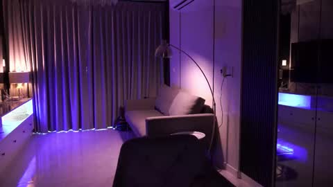 VixenMia online show from September 19, 2:21 am