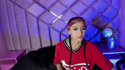 Snapshot of miaa_thopmson chatting on December 3, 2:56 am Miaa online show from December 3, 2:56 am
