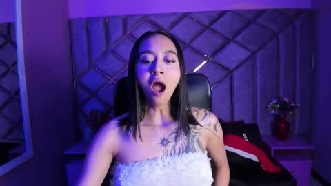 Snapshot of miaa_thopmson chatting on September 9, 2:33 am Miaa online show from September 9, 2:33 am