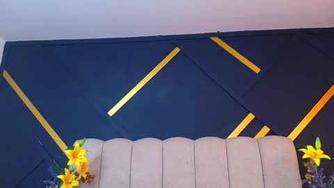 miaandrony online show from March 29, 7:24 pm