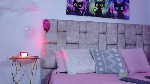 miablumm_ online show from February 23, 6:07 pm