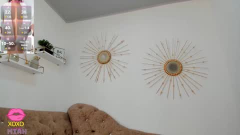 Miah Collins online show from December 15, 11:48 am