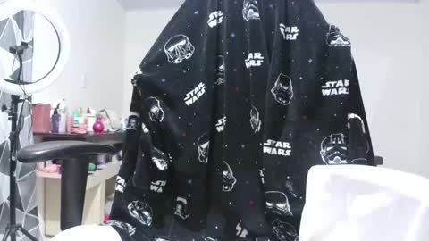 Ms Mia  Owner Of  Your Mind online show from December 20, 4:16 am