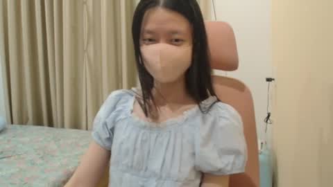 miahchan68 online show from February 25, 1:20 pm