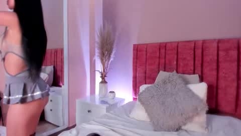 miahertz online show from February 5, 12:57 am