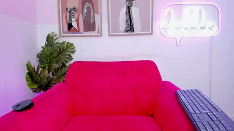 Mia Khalifa online show from December 2, 3:52 am