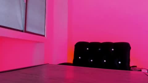 Mia Lenox online show from February 10, 8:21 pm