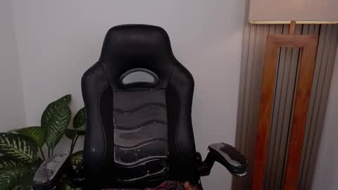 MIAPORTMANN online show from February 27, 2:28 pm