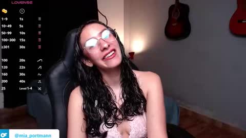 MIAPORTMANN online show from December 4, 4:08 pm