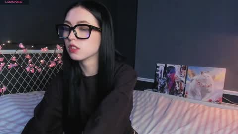 Liz online show from April 11, 5:27 pm