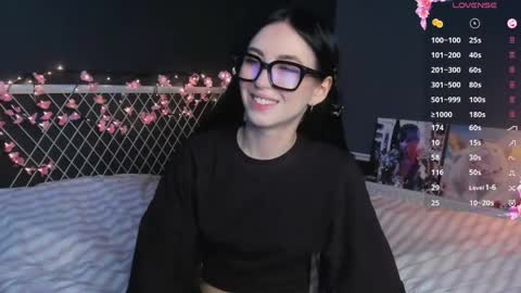 Liz online show from April 13, 5:47 pm