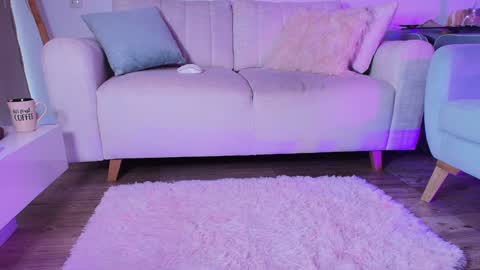 Snapshot of miarouss3 chatting on December 23, 12:52 pm My name is Mia Please say hello I like to chat with you. If you have requests or dirty talk please use tip online show from December 23, 12:52 pm