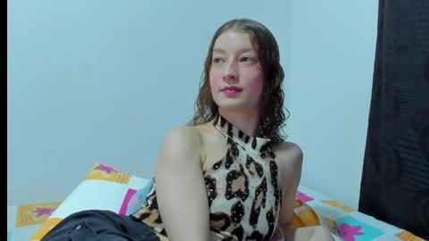  Chloe  online show from May 11, 11:46 pm