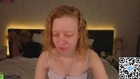 michelle_blond online show from April 18, 2:03 am