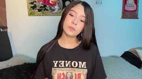 michellepetitte online show from March 1, 6:46 am