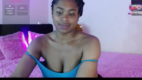 michellmoon1 online show from October 21, 1:53 am