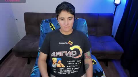 Snapshot of midnight07_ chatting on January 16, 3:34 am Blue online show from January 16, 3:34 am