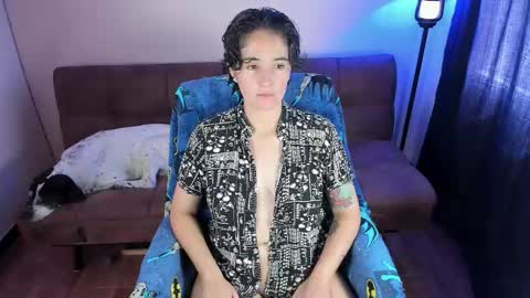 Snapshot of midnight07_ chatting on September 9, 3:34 pm Blue online show from September 9, 3:34 pm