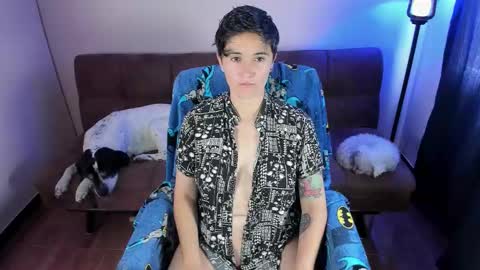 Snapshot of midnight07_ chatting on October 14, 3:36 pm Blue online show from October 14, 3:36 pm