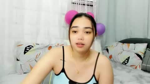 Bunny 3 online show from December 5, 4:52 pm