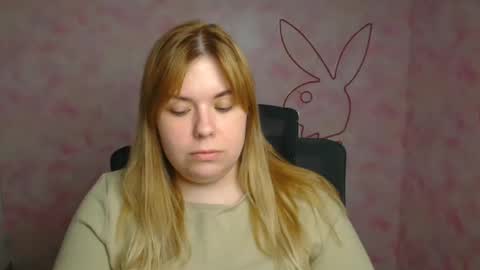 Mariana online show from April 7, 11:23 am