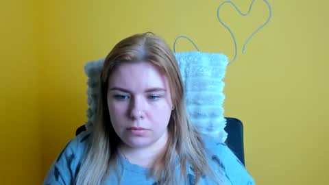 Mariana online show from December 3, 1:02 pm