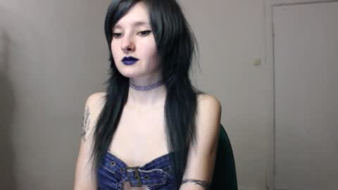 midnightsiren online show from November 4, 9:31 pm