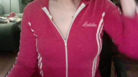 midnitevultures online show from April 10, 7:20 pm