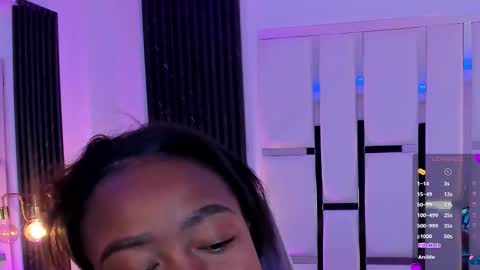 Miia Schwarz  online show from November 17, 7:09 am